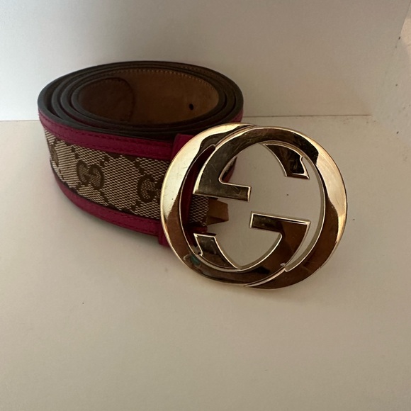 Gucci belt